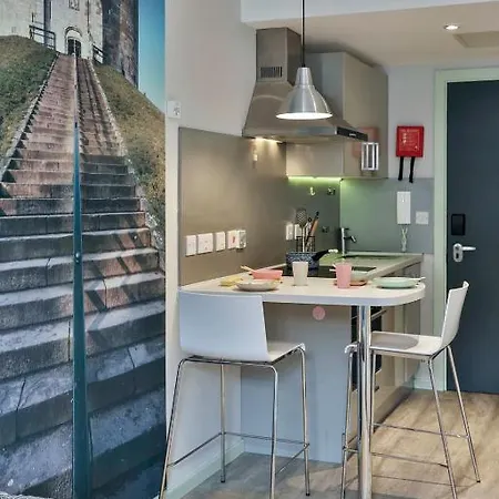 For Students Only - Samuel Tuke In Lägenhet York