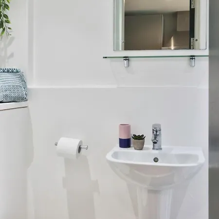 For Students Only - Samuel Tuke In Appartamento York