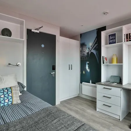 Apartamento For Students Only - Samuel Tuke In