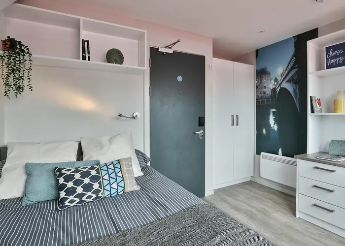 Apartamento For Students Only - Samuel Tuke In *