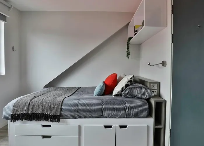 Apartamento For Students Only - Samuel Tuke In *