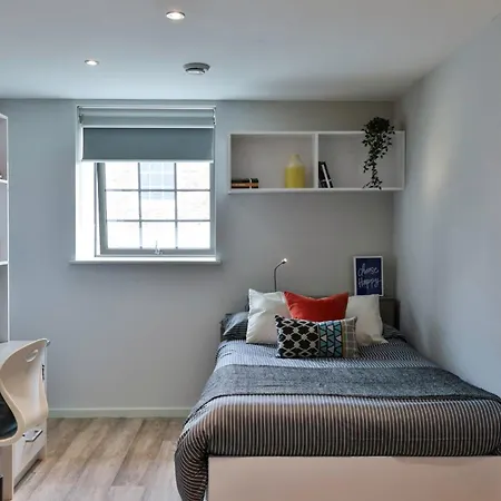 For Students Only - Samuel Tuke In 요크